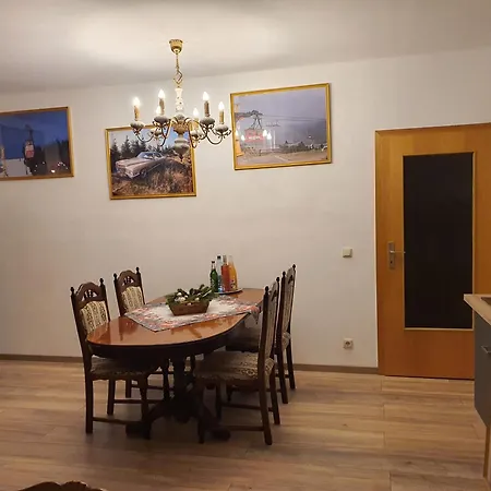 Grosser Saal Lägenhet Oberwiesenthal